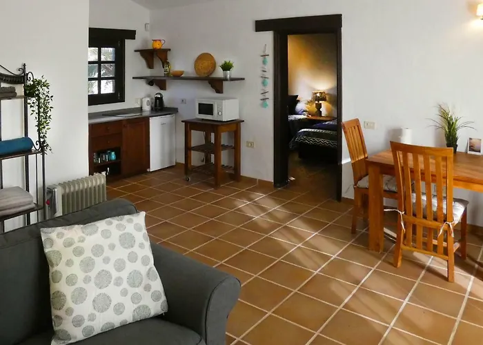 Felix Met Private Pool! לאחארס