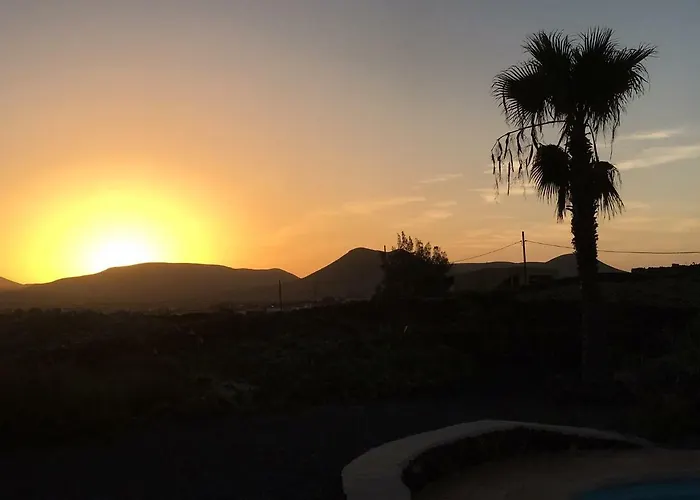 Felix Met Private Pool! וילה לאחארס