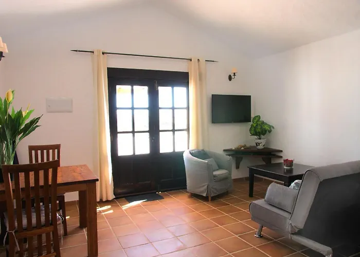 Felix Met Private Pool! * لاجاريس